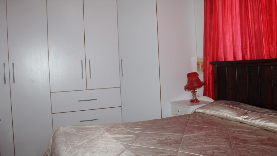3 Bedroom Property for Sale in Avondale Western Cape